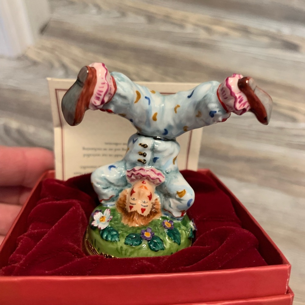 Staffordshire enamel - Clowning Around bonbonierre